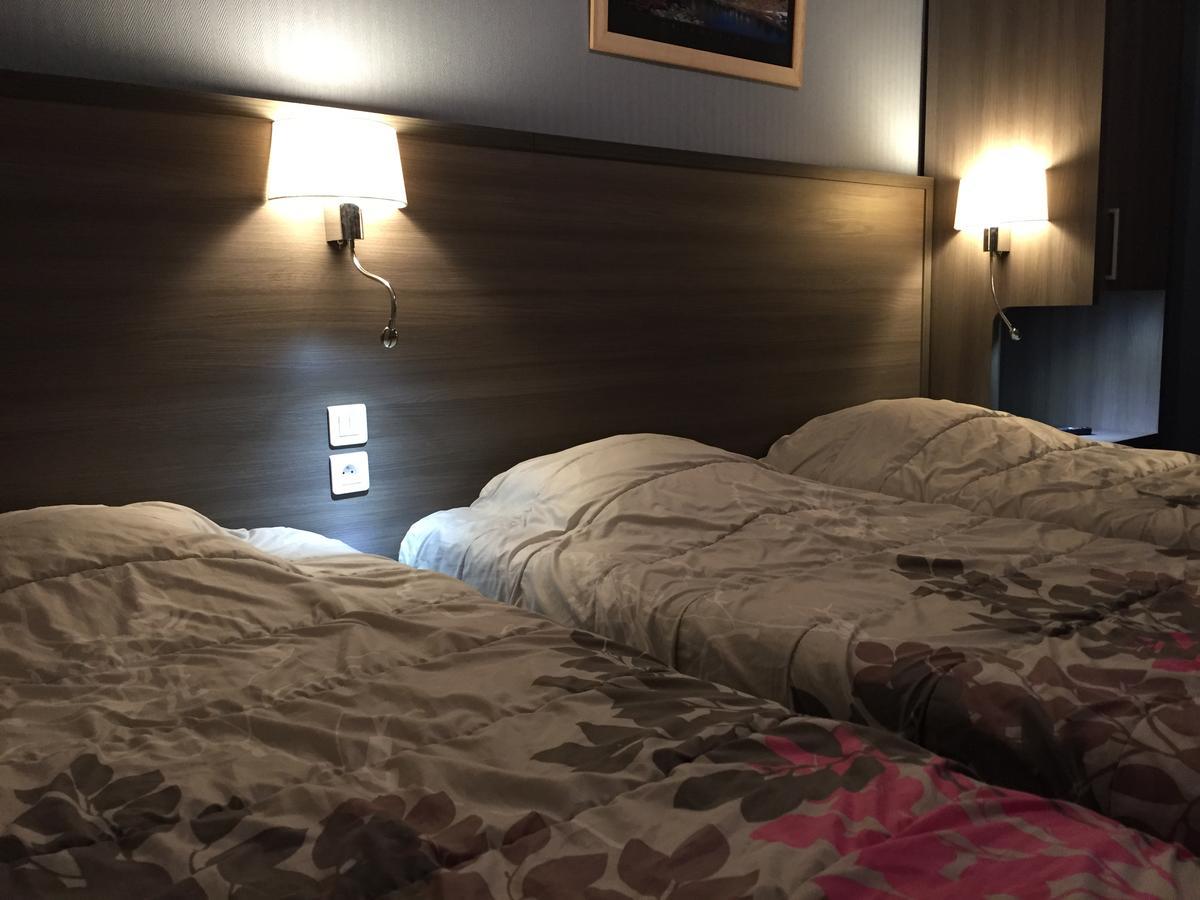 Hotel De L'Avenue Tarbes Bagian luar foto
