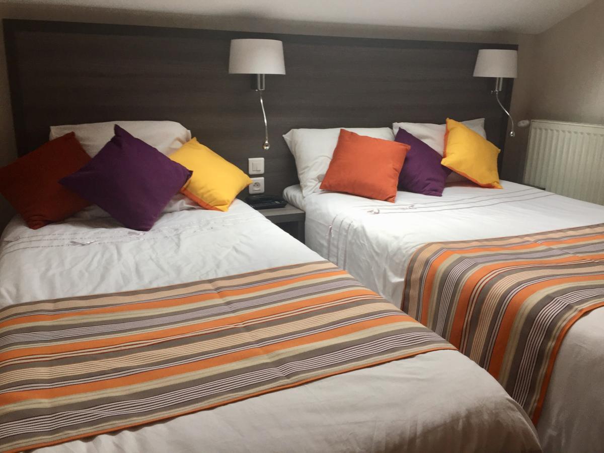 Hotel De L'Avenue Tarbes Bagian luar foto